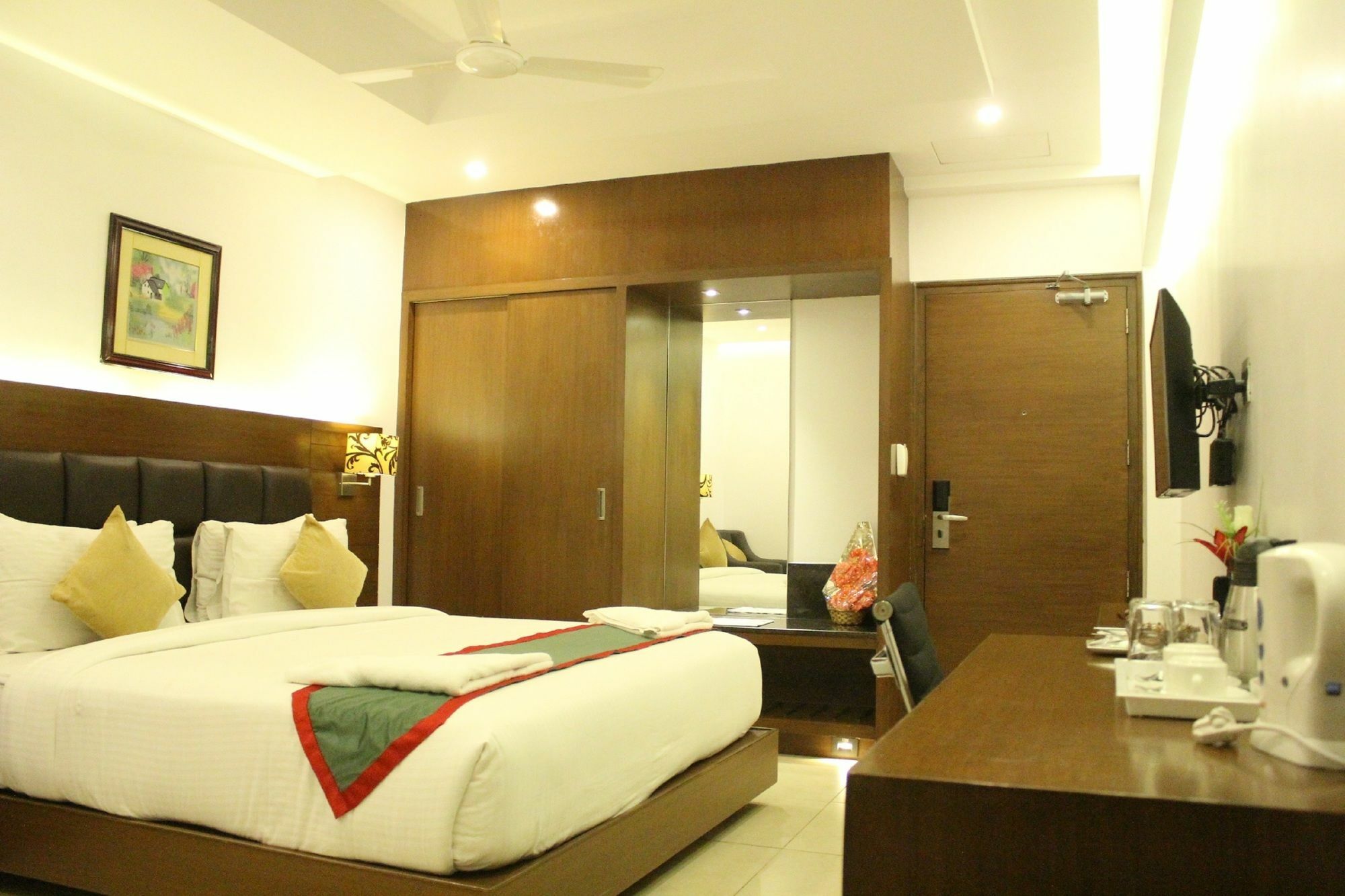 Hotel Nk Grand Park Airport Hotel Chennai Dış mekan fotoğraf